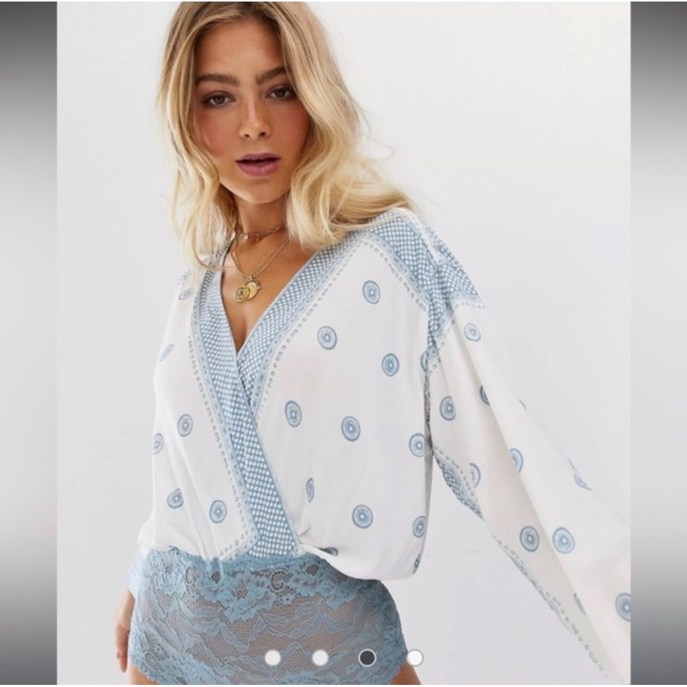 Intimately Free People Bodysuit Womens Medium Blue White Excellent Boho Lace